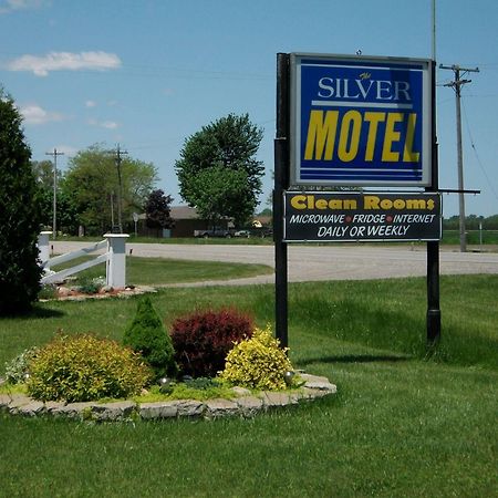 Silver Motel Chatham-Kent Екстериор снимка